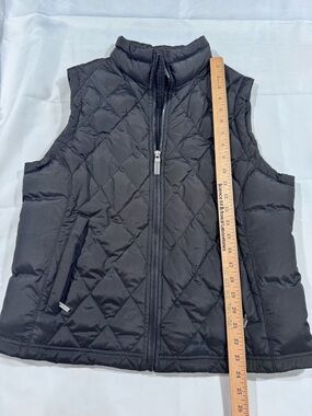 Black Quilted Puffer Vest - Women's Lightweight Layering
